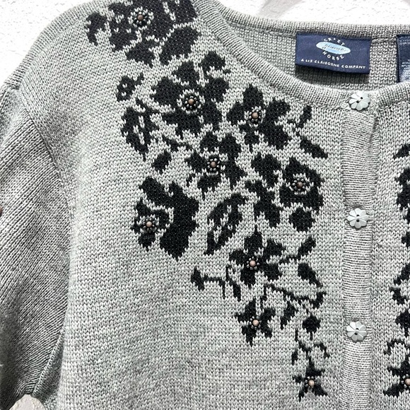 Liz Claiborne Heather Gray Cardigan with Black Floral Pattern‎ L - Picture 4 of 7